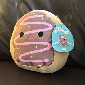 Deja - Original Squishmallows - Glazed Donut - 8 inch